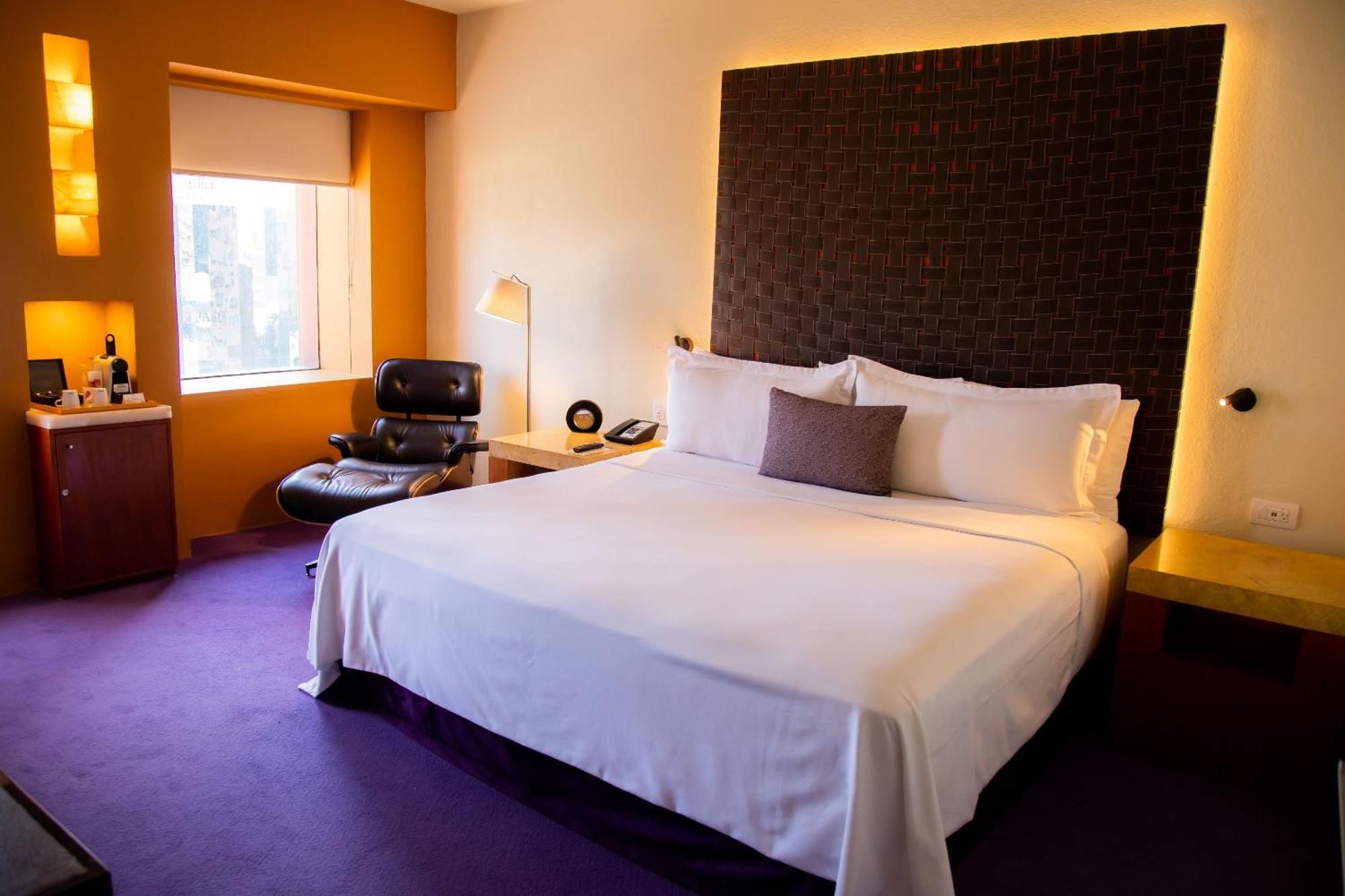 Camino Real Monterrey Hotell San Pedro Garza Garcia Eksteriør bilde A room at the W Hotel in Mexico City